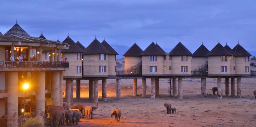 5 Days Tsavo East, Taita Salt lick, Tsavo West & Amboseli Safari